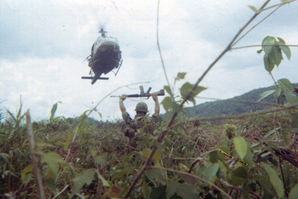 1971-Vietnam-B-2-502-Mo-on-Hill-642-S-of-OP-Viper